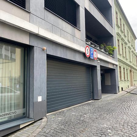 Old Town Bratislava 1Bdr Private Parking 브라티슬라바 외부 사진
